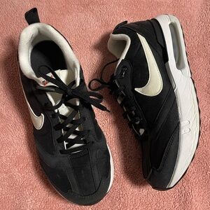 Nike Women's Black and Cream Sneakers